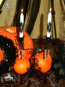 Декоровані свічки на Хеловін
