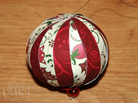 Як зробити новорічну кульку - прикрасу на ялинку