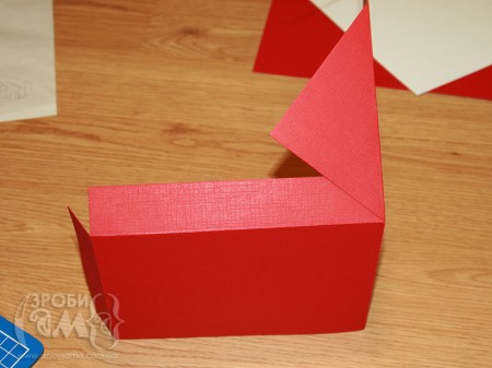 Як зробити новорічний будиночок з картону (спроба #2)