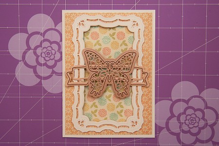 Листівки із новими ножами від Spellbinders (Summer CHA 2012). Листівка Hello From The Heart