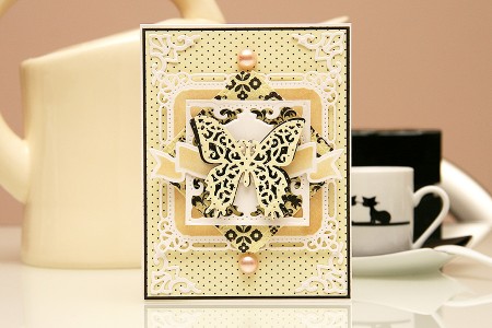 Листівки із новими ножами від Spellbinders (Summer CHA 2012). Листівка із метеликами Листівки із новими ножами від Spellbinders (Summer CHA 2012). Листівка із метеликами