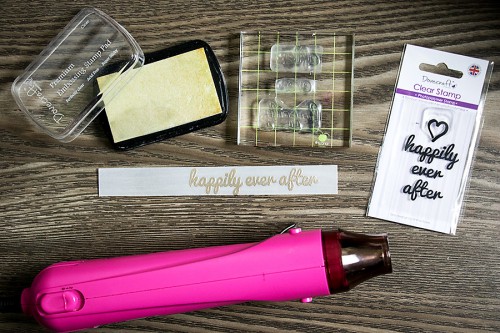 Весільні листівки разом із ножами та папером від First Edition