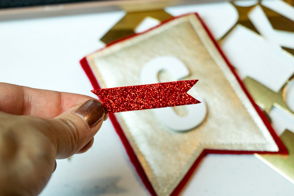 Spellbinders | Holiday Table Decorations - Banner, Utencils Holder and a Place Card using Contour Dies by Yana Smakula