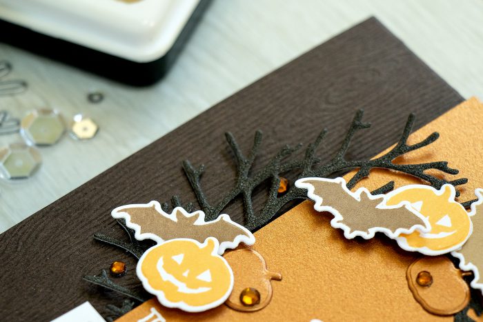 Simple Halloween Wreath Card. Hero Arts September My Monthly Hero Kit - Trick or Treat Card by Yana Smakula