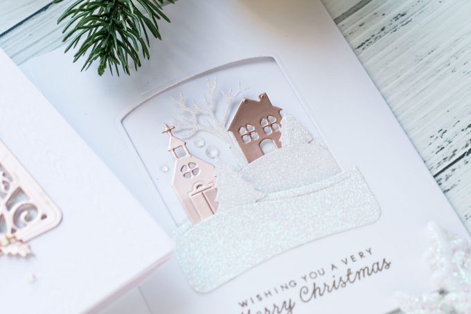 How to make Trifold Christmas Cards with the help of Die Cutting. Spellbinders Amazing Paper Grace Die of the Month - November 2018 #yscardmaking #spellbinders #christmascard