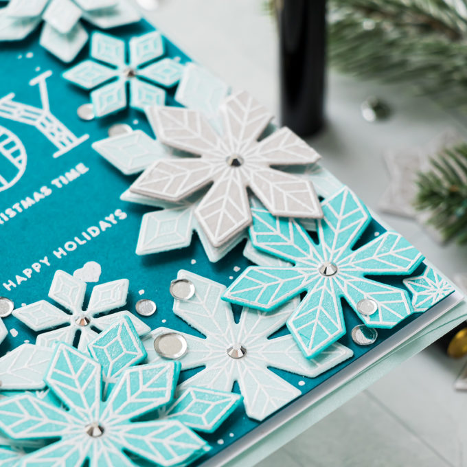 Simon Says Stamp DIECember | Snowflake Blizzard Christmas Card featuring PRISMATIC SNOWFLAKES sss302170c and PRISMATIC SNOWFLAKES Wafer Dies sssd112191c 