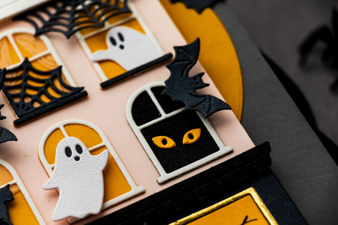 Halloween haunted house card made with Spellbinders City Holiday and Halloween City Holiday Add-On Dies